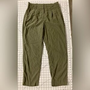 Express Women’s Size 12 Army Green Ankle High Rise Pants